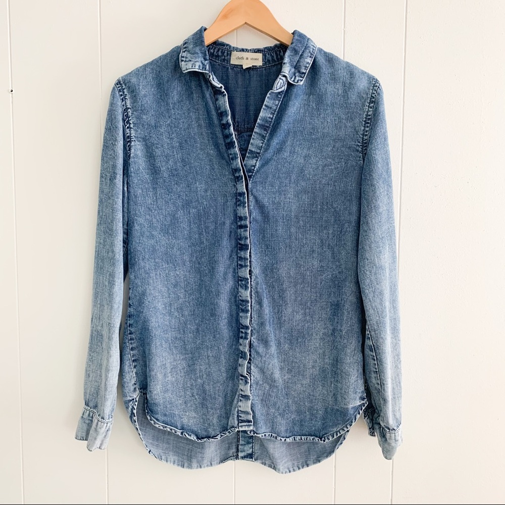 Cloth and Stone Button Back Button Down Chambray Shirt